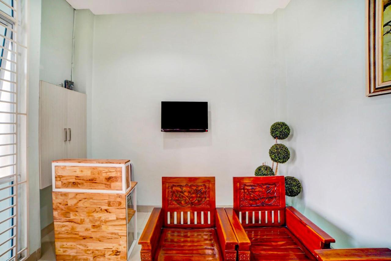 מדאן Oyo 91170 Ayahanda Residence מראה חיצוני תמונה
