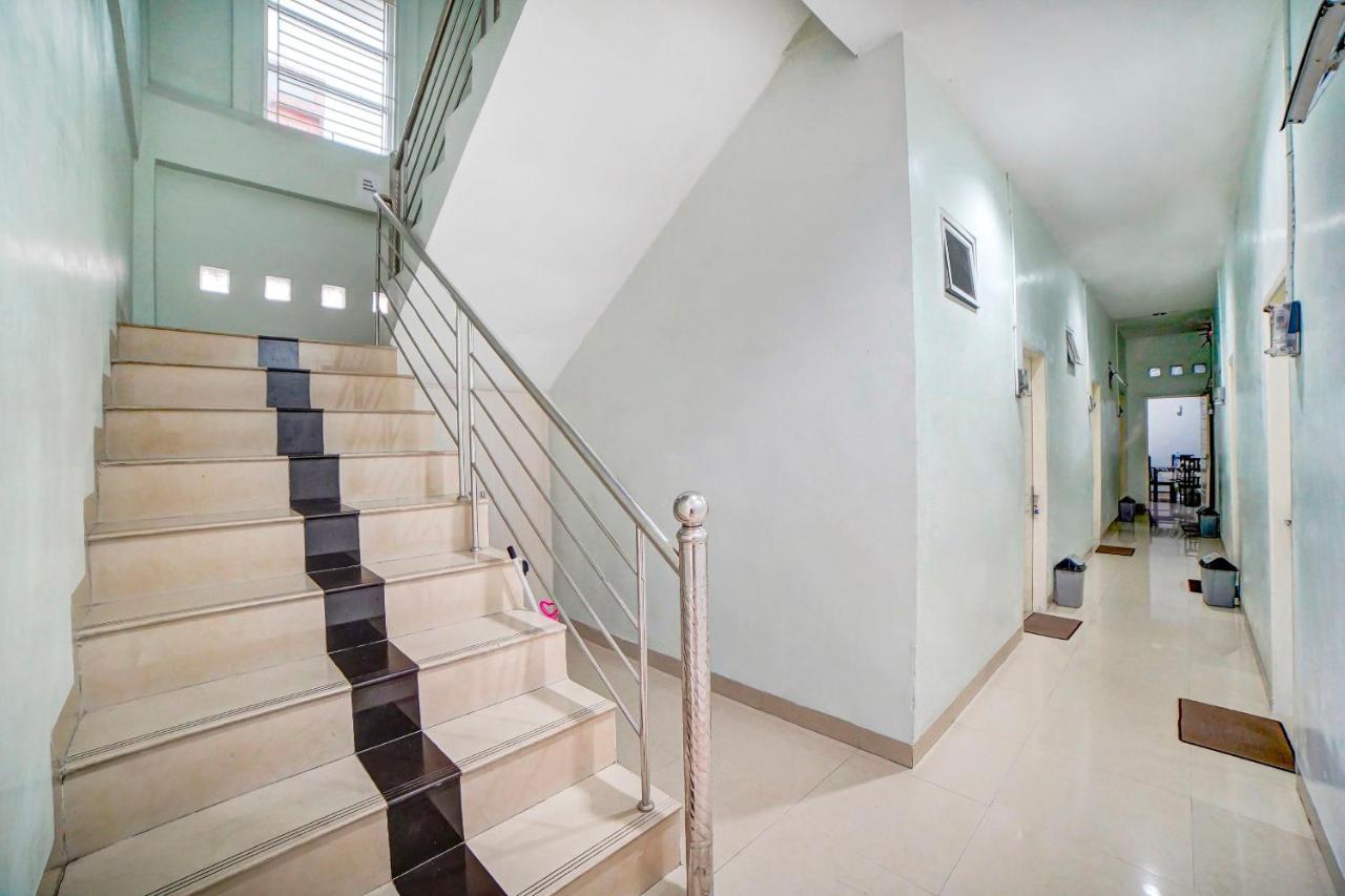 מדאן Oyo 91170 Ayahanda Residence מראה חיצוני תמונה