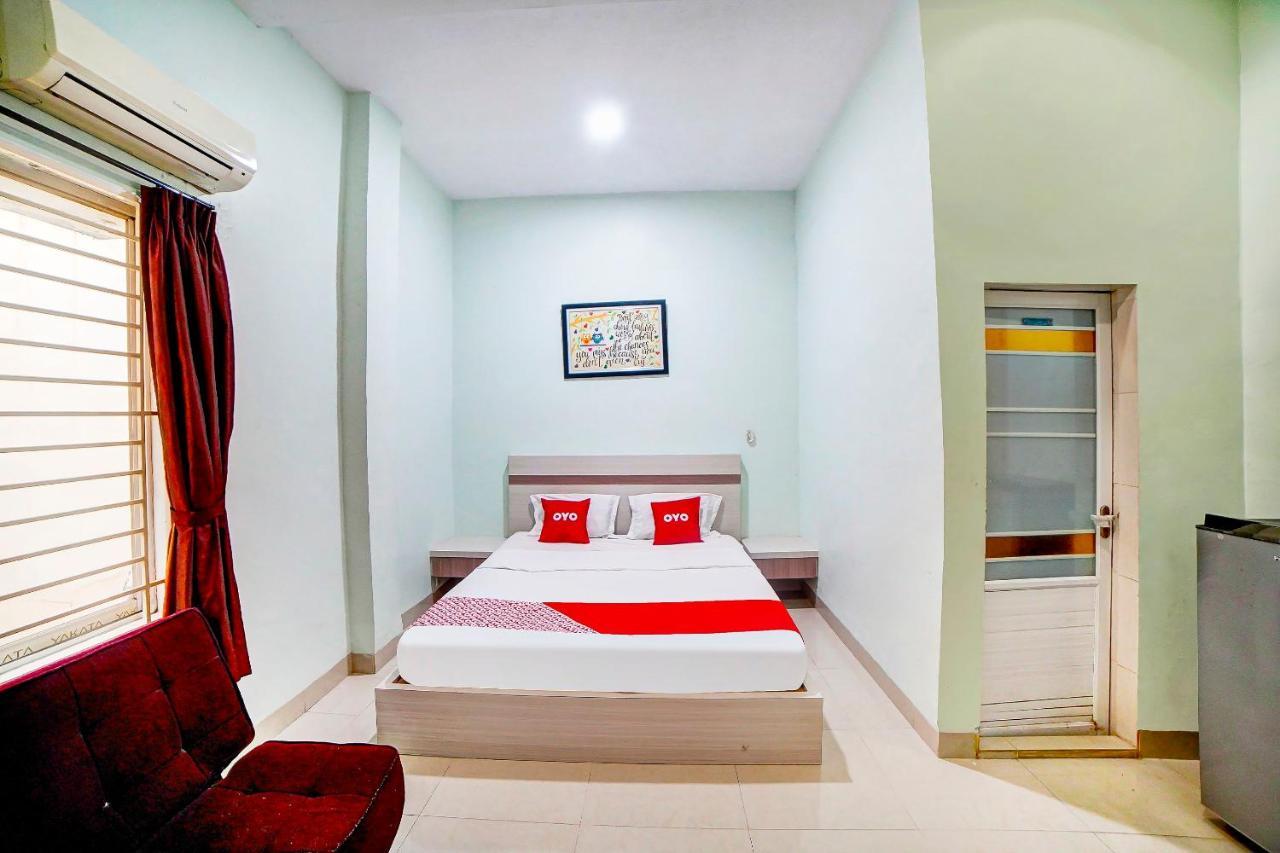מדאן Oyo 91170 Ayahanda Residence מראה חיצוני תמונה